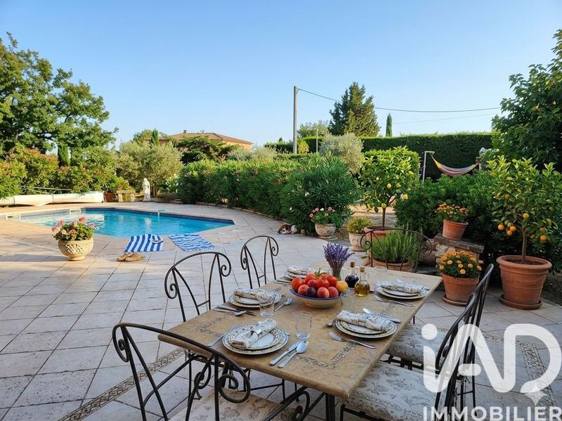 Maison - 170 m² - 5 pièces