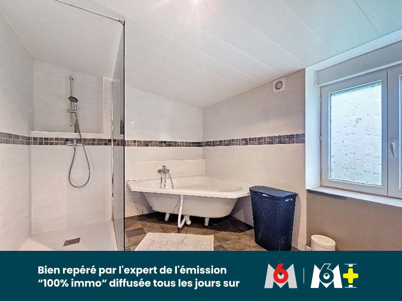 Maison - 440 m² - 12 pièces