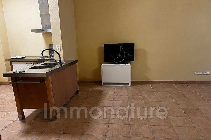 Maison - 202 m² - 3 pièces