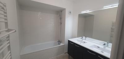 Appartement - 79 m² - 4 pièces