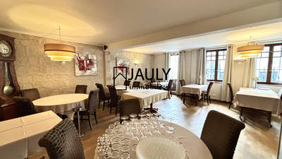 Local commercial - 310 m² - 12 pièces