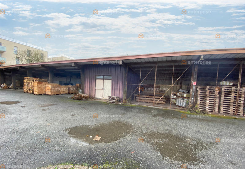Local d'activité / Entrepôt - 600 m²