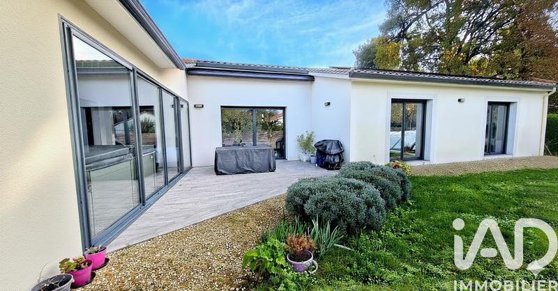 Maison - 177 m² - 6 pièces