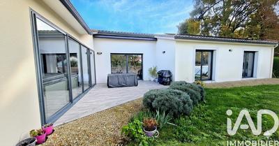 Maison - 177 m² - 6 pièces