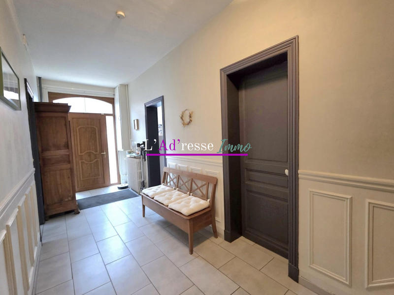 Maison - 290 m² - 10 pièces