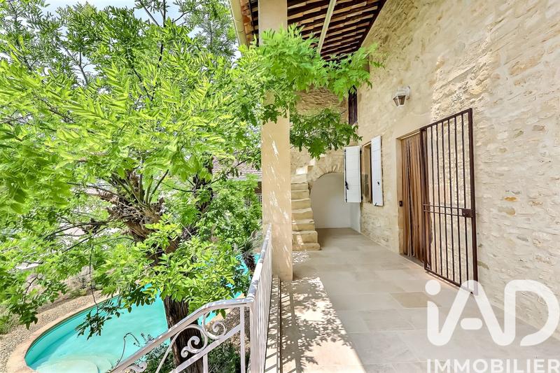 Maison - 282 m² - 9 pièces