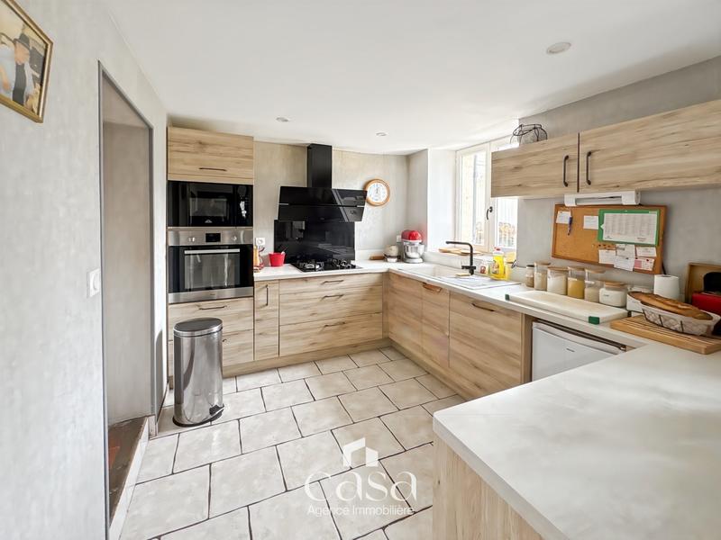 Maison - 188 m² - 8 pièces