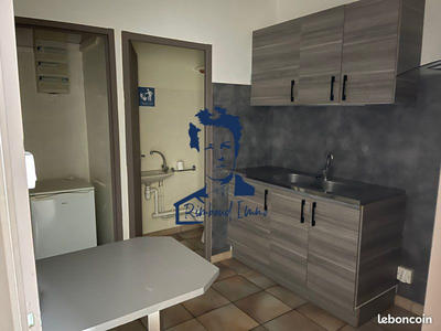 Local d'activités - 100 m² - 2 pièces