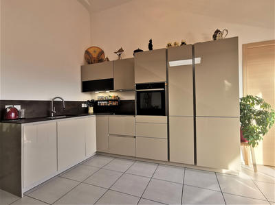 Appartement - 102 m² - 4 pièces