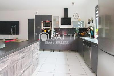 Maison - 160 m² - 6 pièces