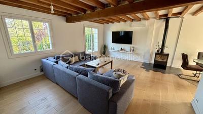 Maison - 150 m² - 8 pièces