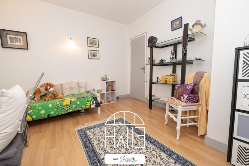 Pavillon - 180 m² - 6 pièces