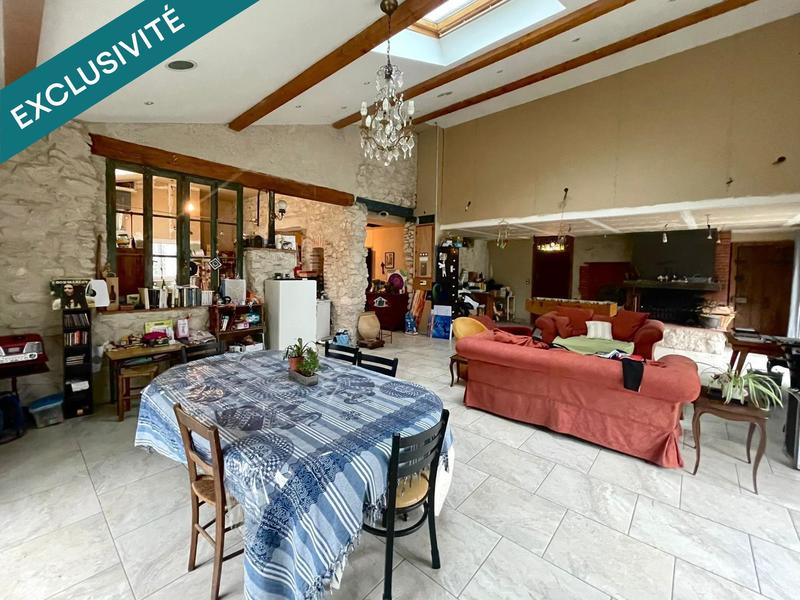 Maison - 221 m² - 7 pièces