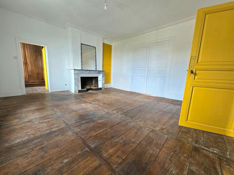 Maison - 347 m² - 7 pièces