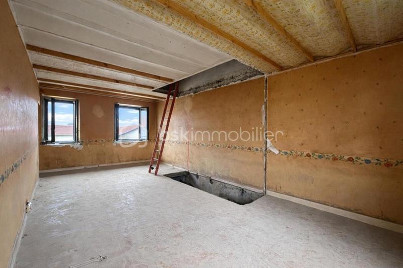 Maison - 137 m² - 5 pièces