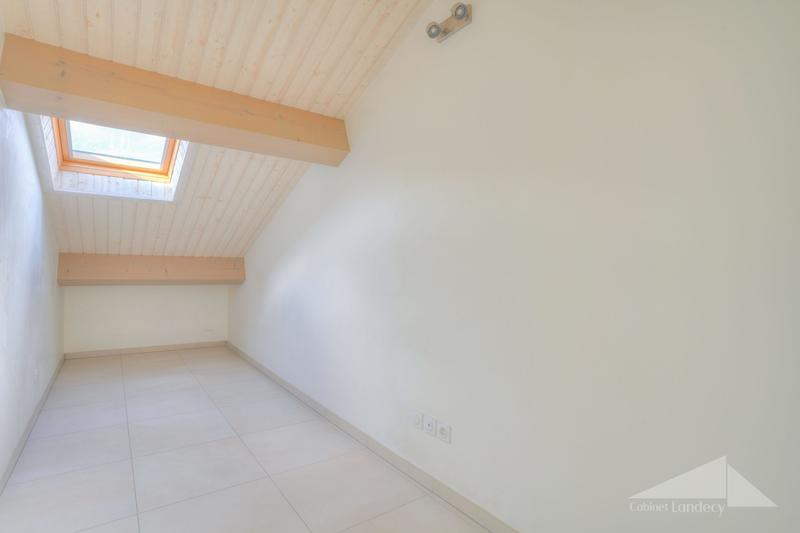 Maison - 87 m² - 4 pièces