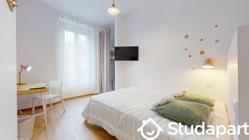 Chambre - 12 m² - 1 pièce