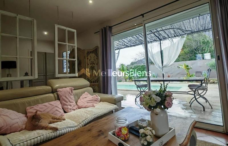 Villa - 164 m² - 8 pièces