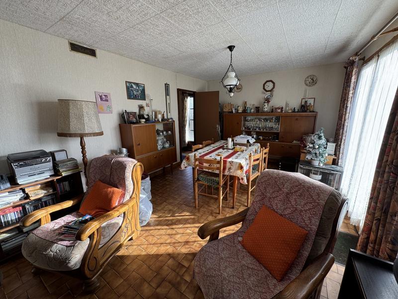 Maison - 94 m² - 5 pièces