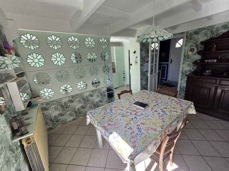 Maison - 140 m² - 8 pièces