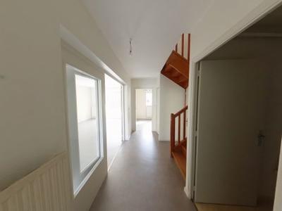 Pavillon - 97 m² - 5 pièces