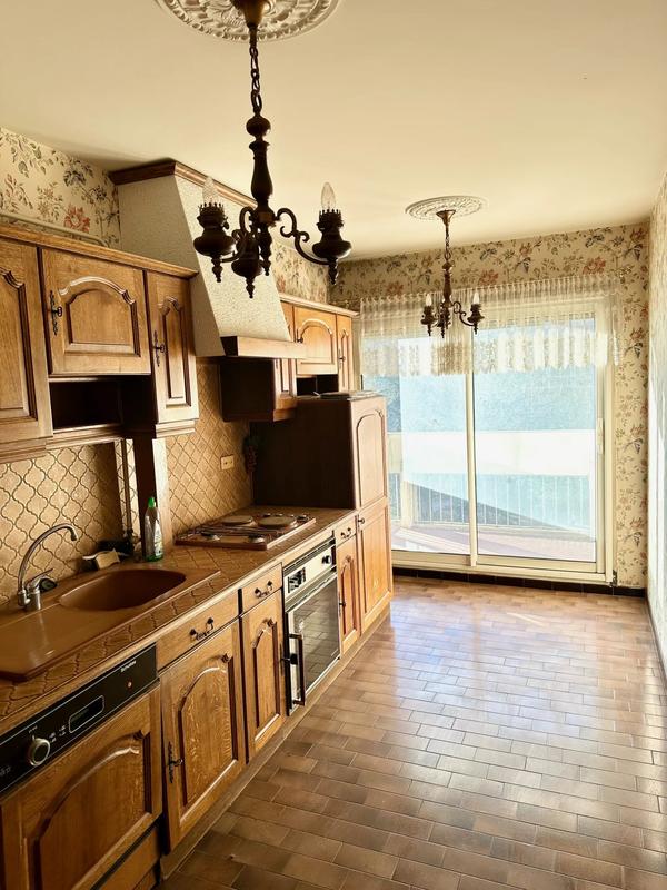 Appartement - 80 m² - 4 pièces