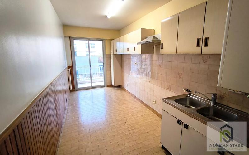 Appartement - 80 m² - 3 pièces