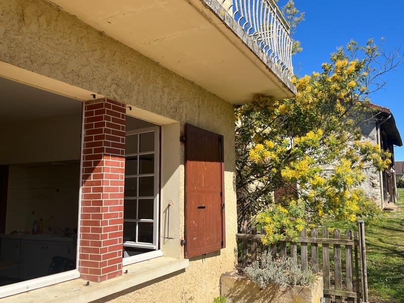 Maison - 216 m² - 8 pièces