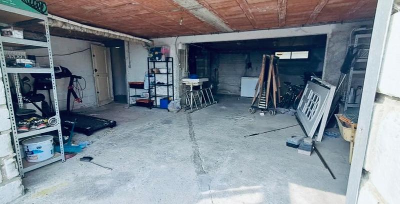 Maison - 202 m² - 7 pièces