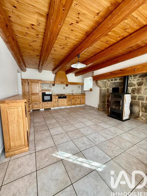 Maison - 140 m² - 5 pièces