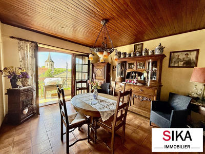 Maison - 121 m² - 6 pièces