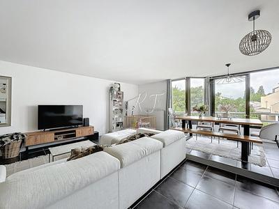 Appartement - 88 m² - 5 pièces