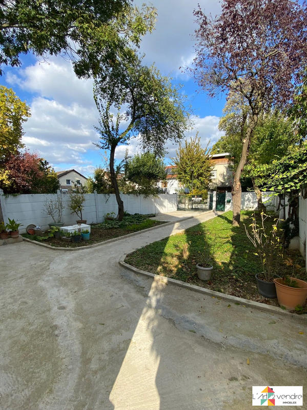 Maison - 105 m² - 5 pièces