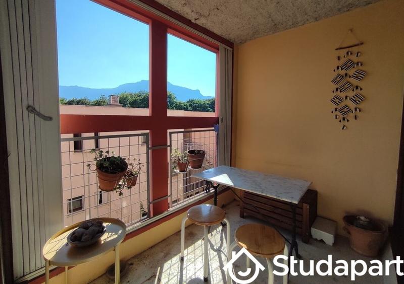 Chambre - 10 m² - 1 pièce