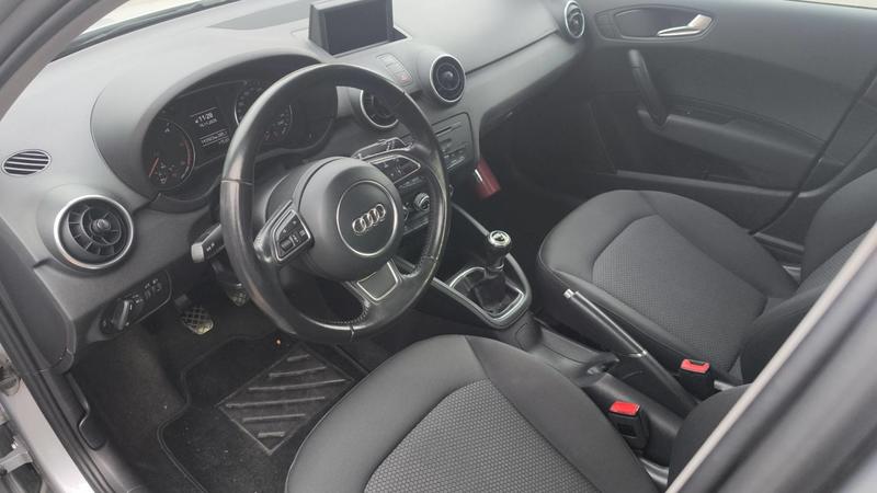 Audi A1 sportback 1.6 Tdi 105 Attraction