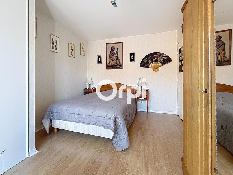 Appartement - 90 m² - 4 pièces