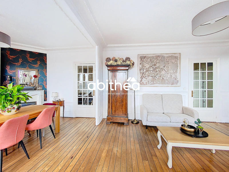 Appartement - 108 m² - 4 pièces