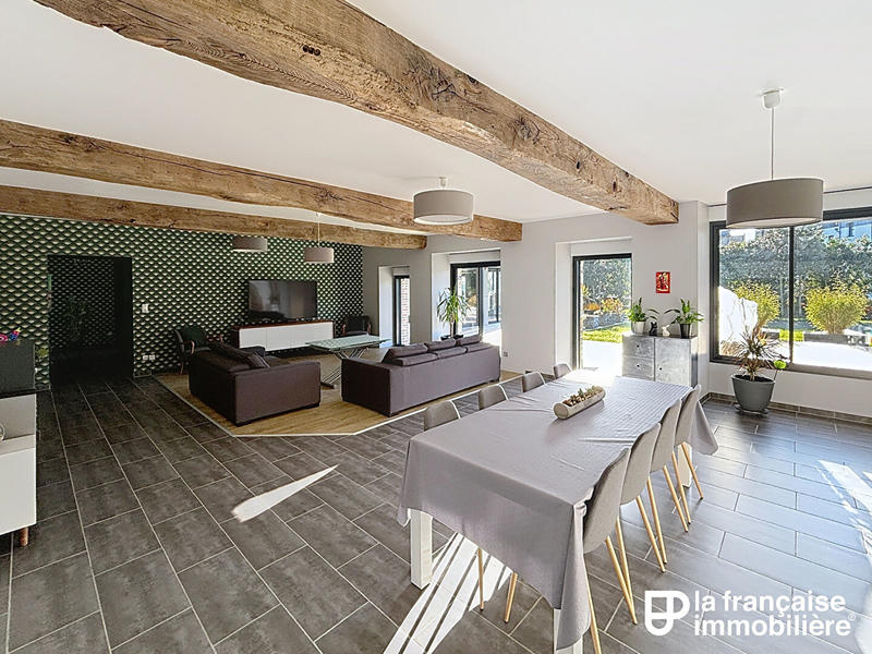 Maison - 231 m² - 6 pièces