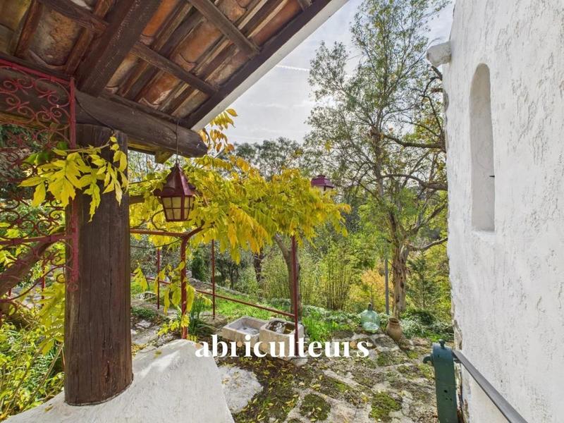 Maison ancienne - 223 m² - 7 pièces