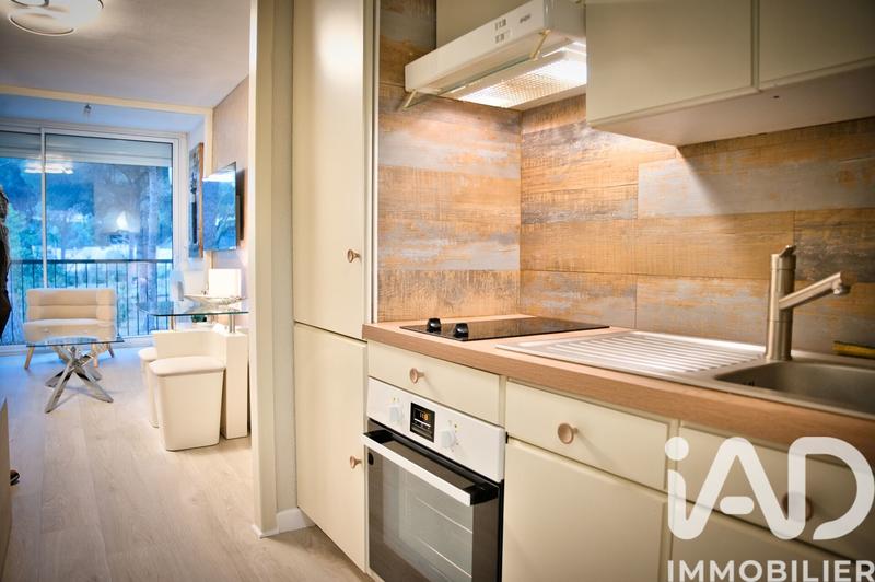 Studio - 25 m² - 1 pièce