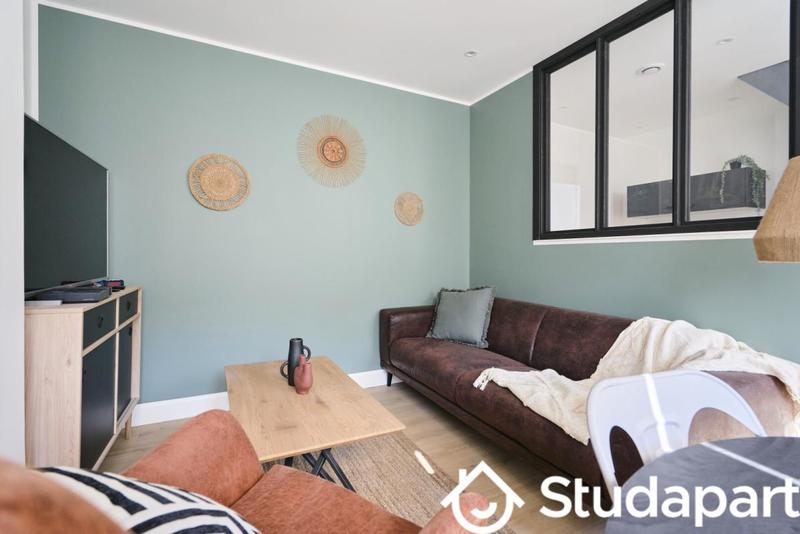 Chambre - 9 m² - 1 pièce