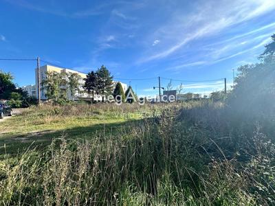 Terrain constructible - 2 062 m²