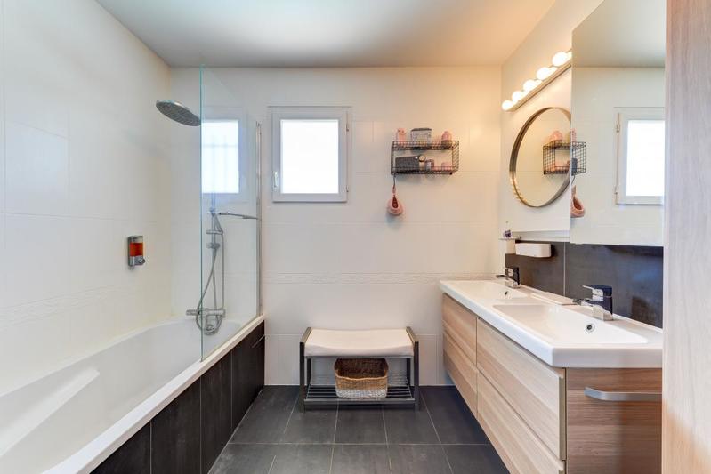 Villa - 145 m² - 6 pièces