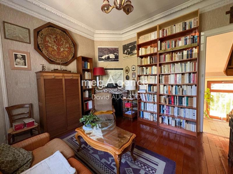 Propriété - 154 m² - 7 pièces