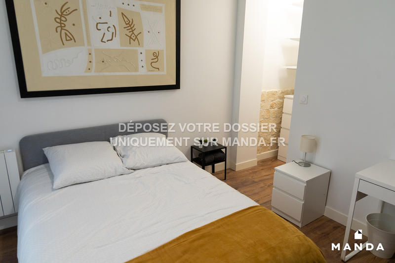 Chambre - 23 m² - 9 pièces