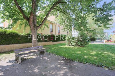 Appartement - 102 m² - 4 pièces