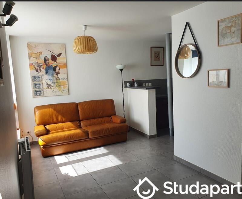 Chambre - 11 m² - 1 pièce