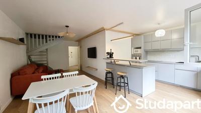 Chambre - 11 m² - 1 pièce