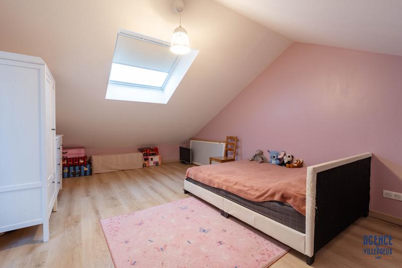 Appartement - 97 m² - 5 pièces