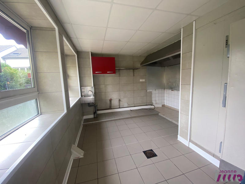 Local commercial - 110 m²